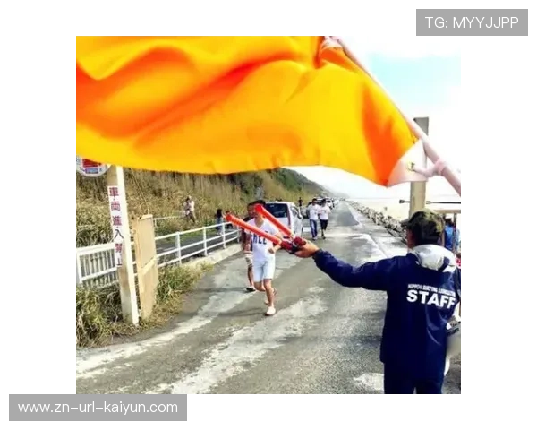 看台上挥舞的橙色海洋:荷兰车迷向赞德沃特赛道做最后告别 看台上挥舞的橙色海洋:荷兰车迷向赞德沃特赛道做最后告别